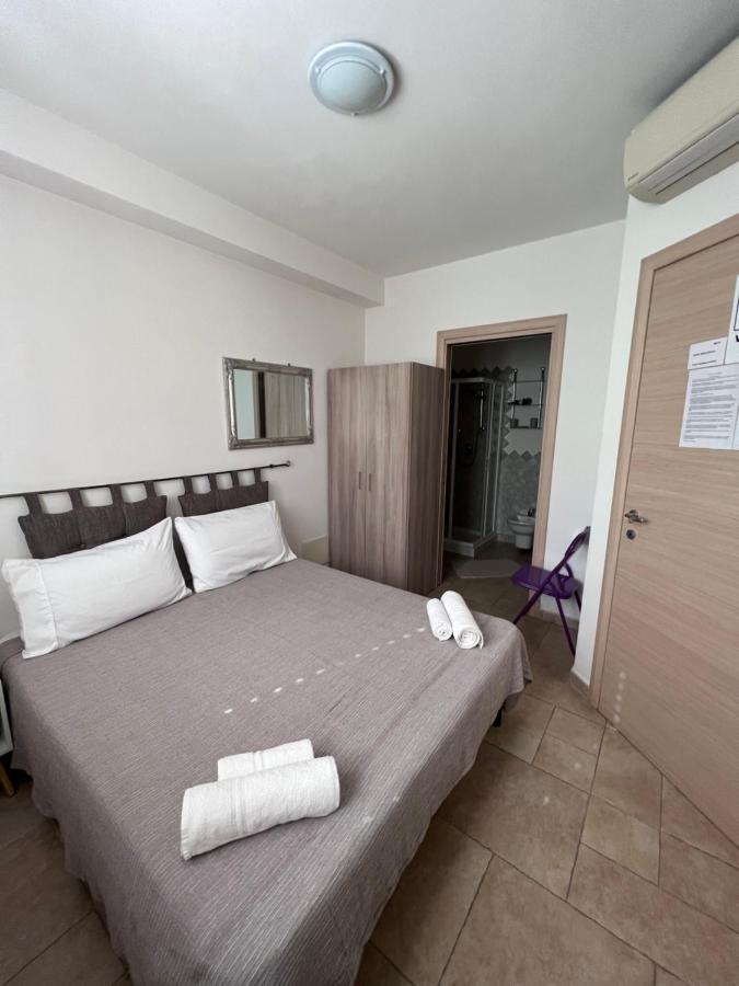 Hotel Rena Bianca House Porto Torres Zewnętrze zdjęcie